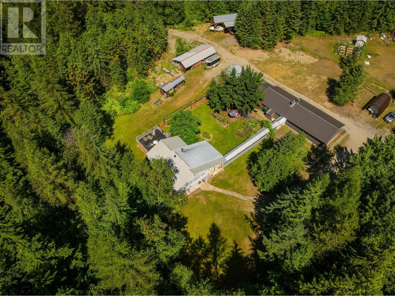 4743 31 Highway, Kaslo, British Columbia  V0G 1M0 - Photo 5 - 10341185