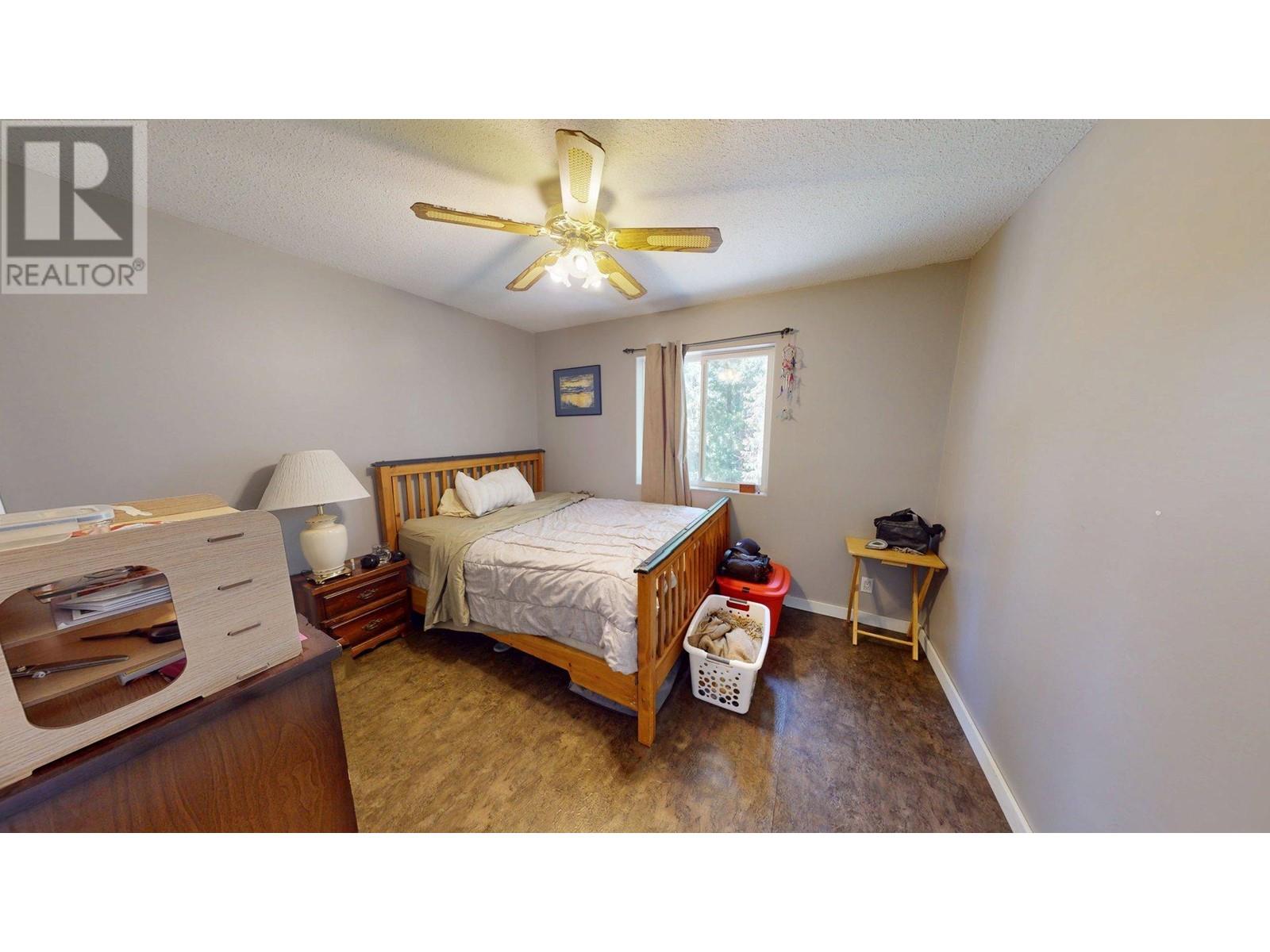2300 Old Salmo Road, Fruitvale, British Columbia  V0G 1L0 - Photo 30 - 10342544
