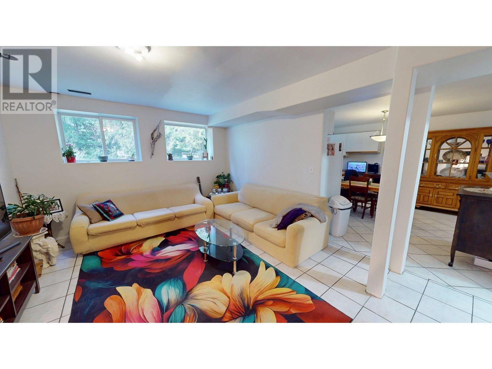 2300 Old Salmo Road, Fruitvale, British Columbia  V0G 1L0 - Photo 38 - 10342544