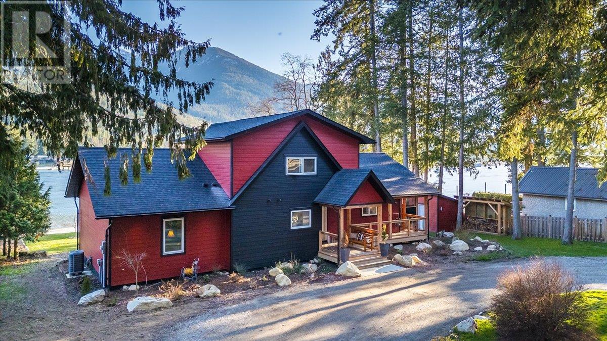 7606 3a Highway, Balfour, British Columbia  V0G 1C0 - Photo 1 - 10342606