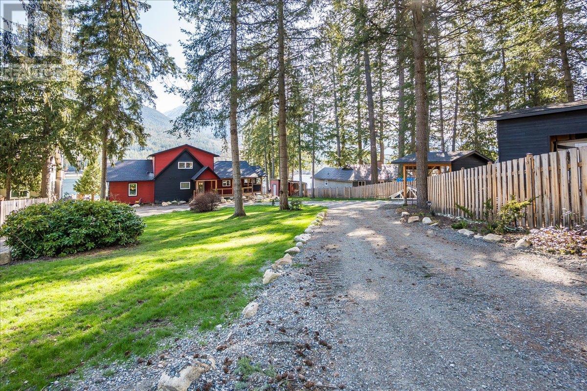 7606 3a Highway, Balfour, British Columbia  V0G 1C0 - Photo 14 - 10342606