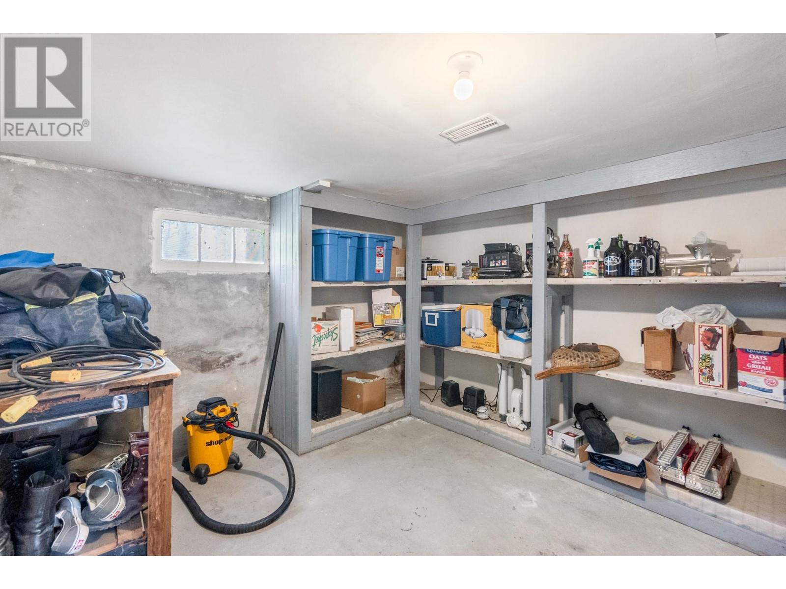 3289 Broadwater Road, Robson, British Columbia  V0G 1X0 - Photo 27 - 10343034