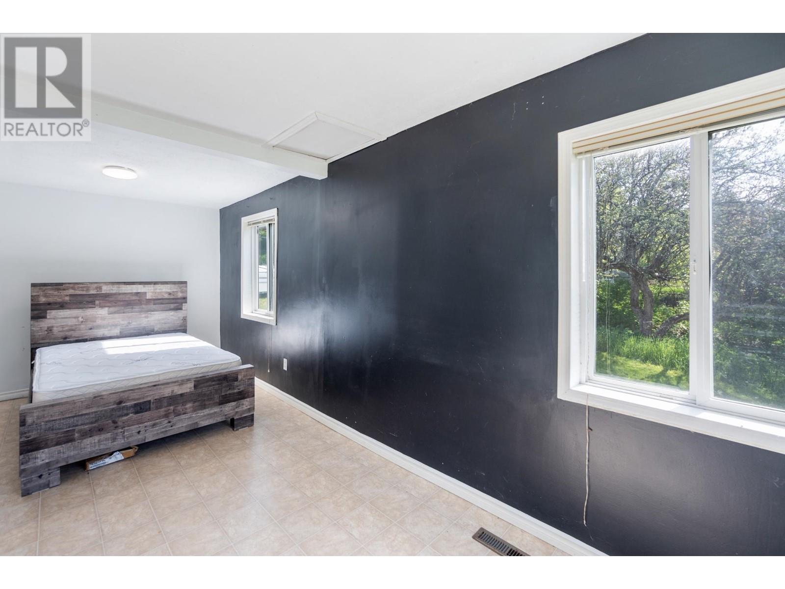 3289 Broadwater Road, Robson, British Columbia  V0G 1X0 - Photo 38 - 10343034