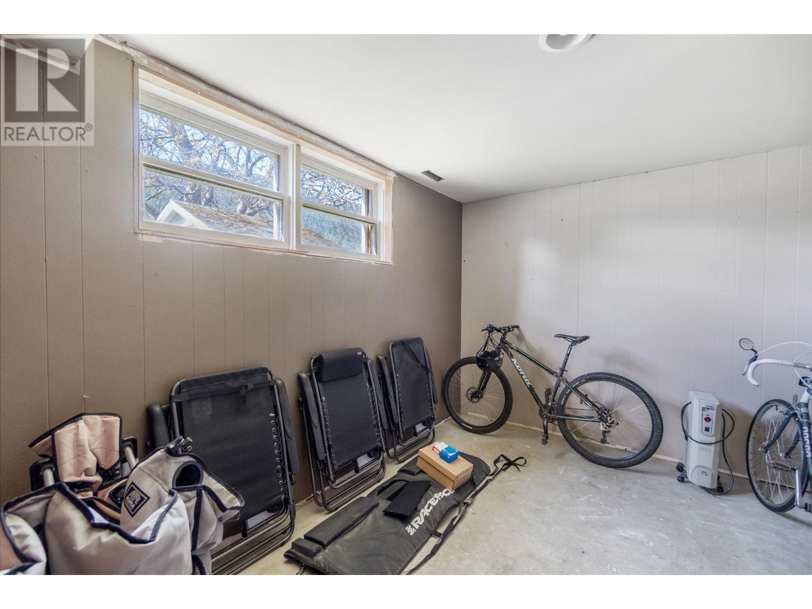 3289 Broadwater Road, Robson, British Columbia  V0G 1X0 - Photo 42 - 10343034