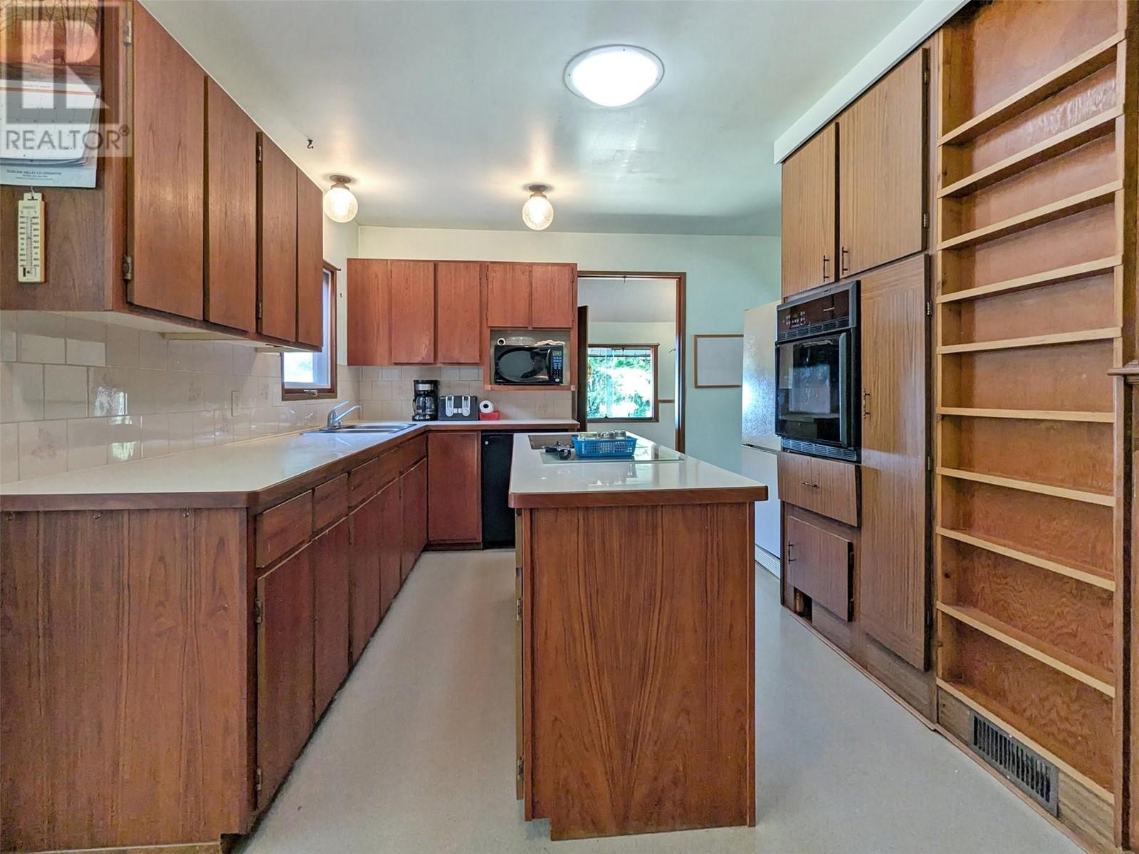5837 Highway 6, Winlaw, British Columbia  V0G 2J0 - Photo 6 - 10342857