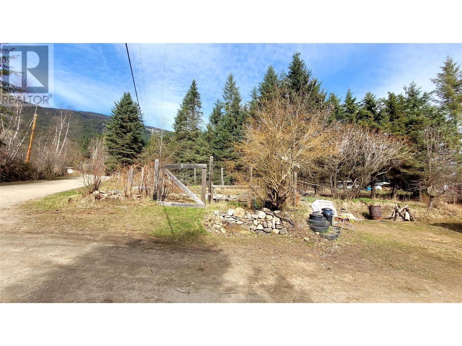 6450 Appledale Lower Road, Appledale, British Columbia  V0G 2J0 - Photo 31 - 10342460