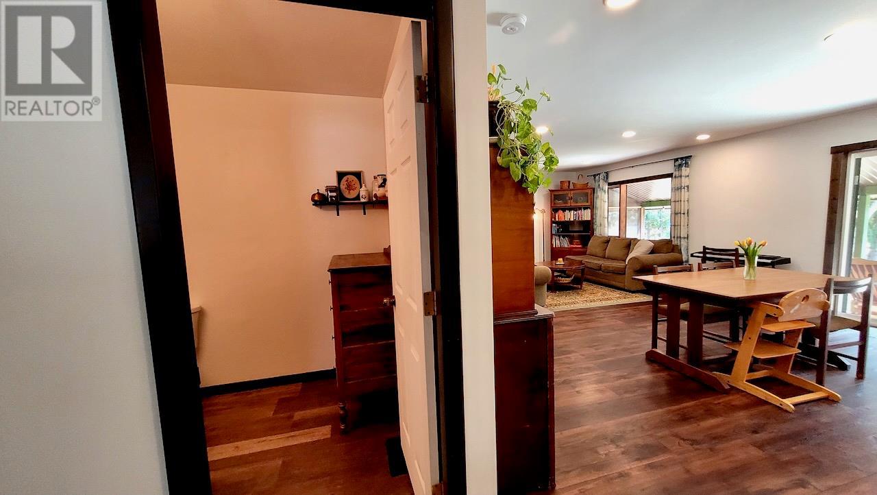 6450 Appledale Lower Road, Appledale, British Columbia  V0G 2J0 - Photo 39 - 10342460