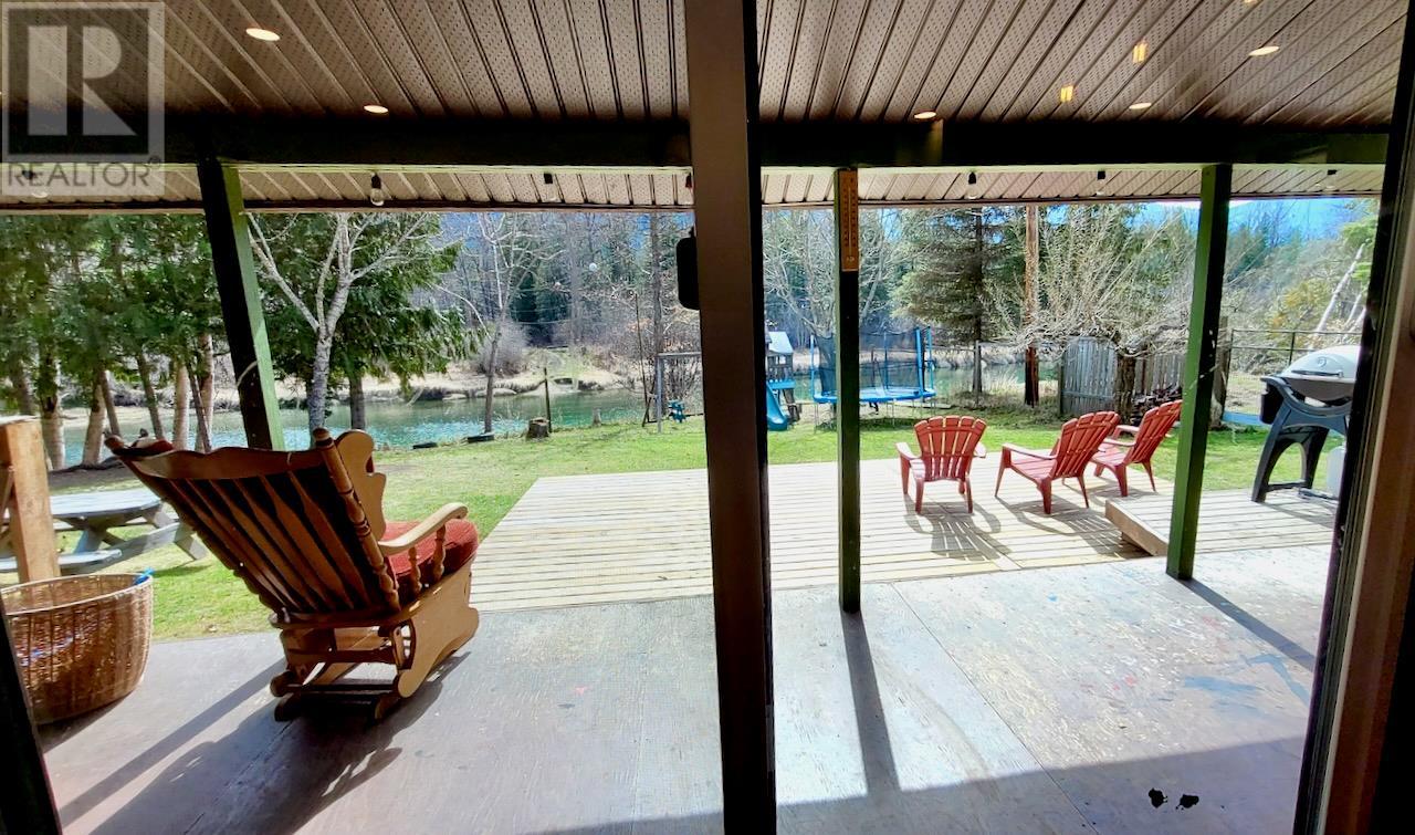 6450 Appledale Lower Road, Appledale, British Columbia  V0G 2J0 - Photo 53 - 10342460