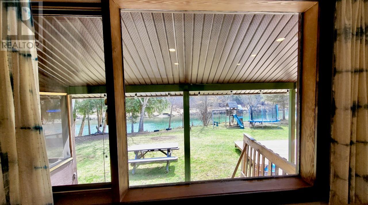 6450 Appledale Lower Road, Appledale, British Columbia  V0G 2J0 - Photo 60 - 10342460