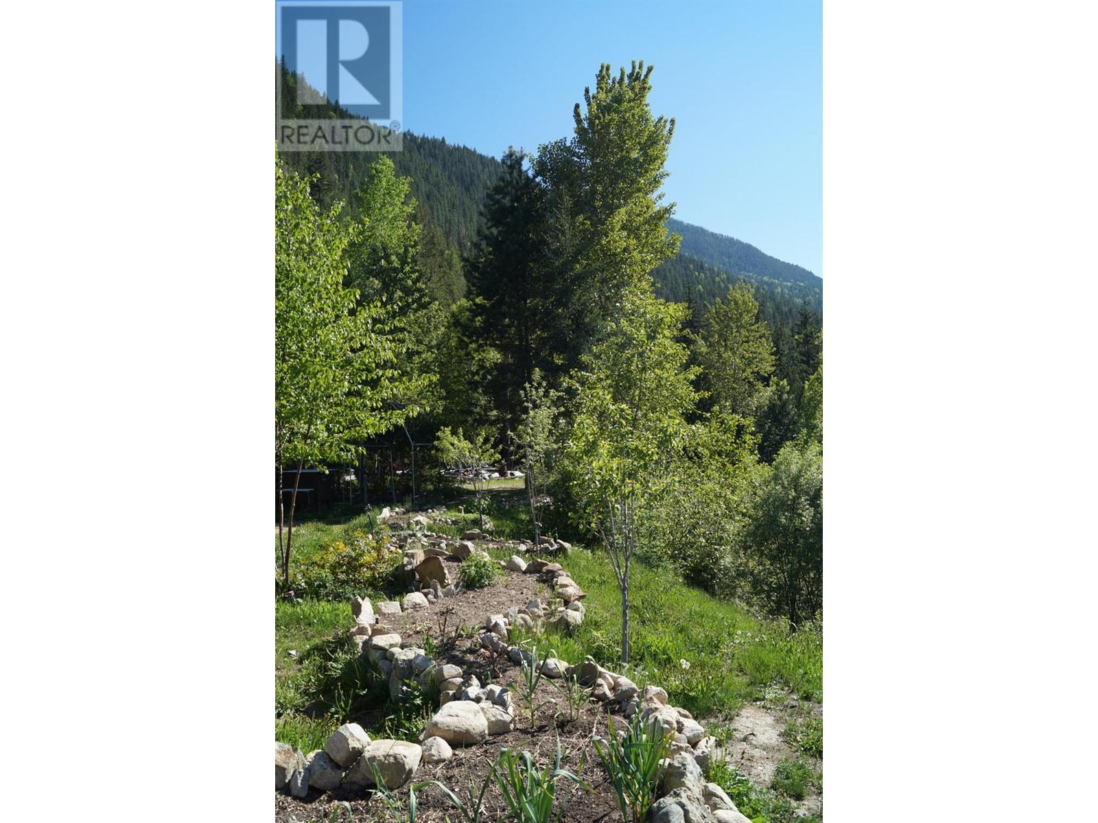 4650 6 Highway, Winlaw, British Columbia  V0G 2J0 - Photo 14 - 10343389