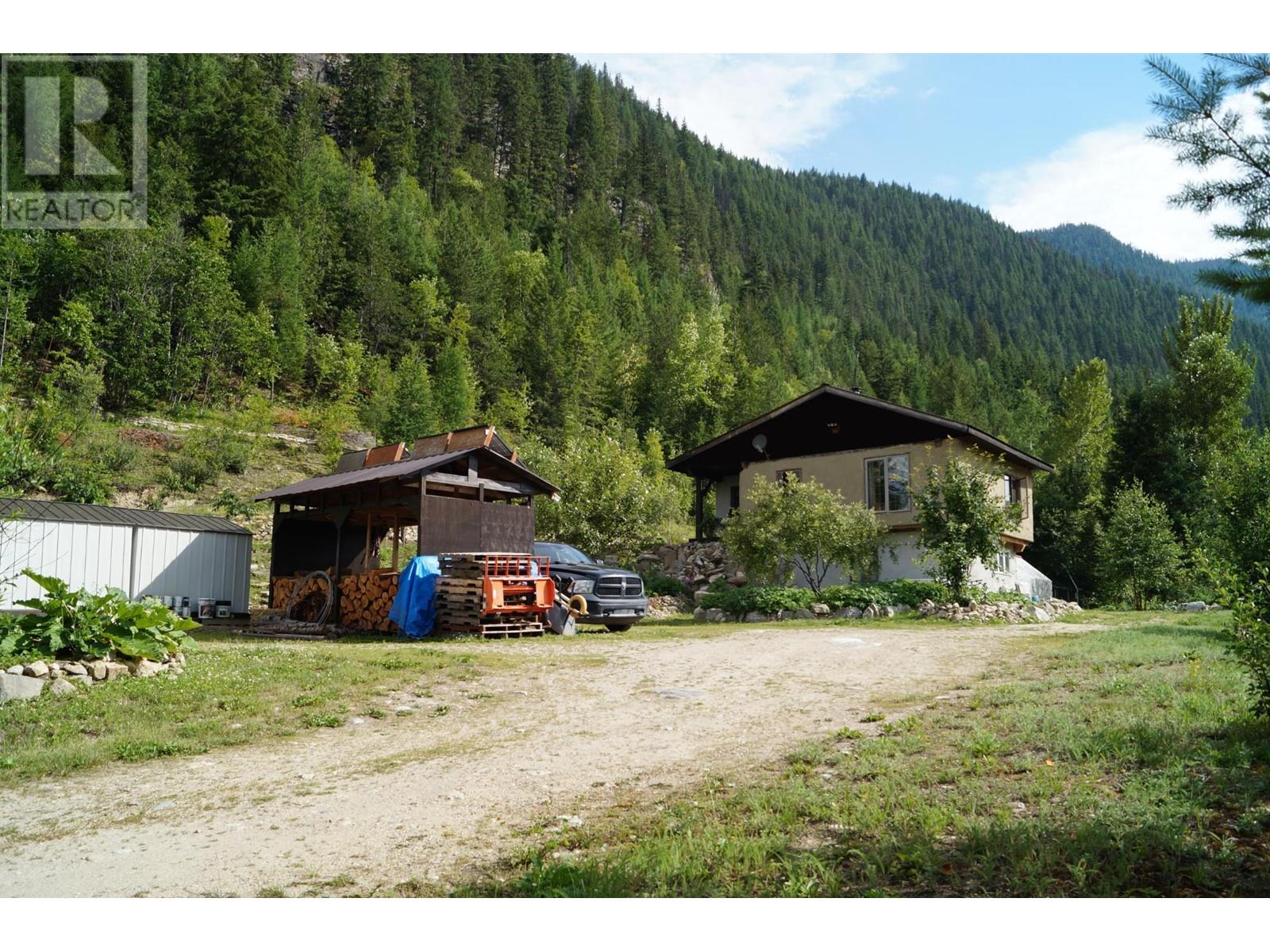 4650 6 Highway, Winlaw, British Columbia  V0G 2J0 - Photo 21 - 10343389