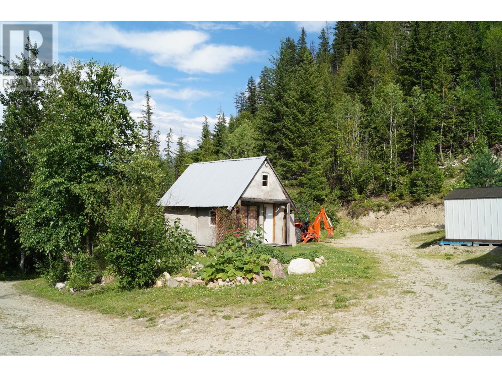 4650 6 Highway, Winlaw, British Columbia  V0G 2J0 - Photo 23 - 10343389