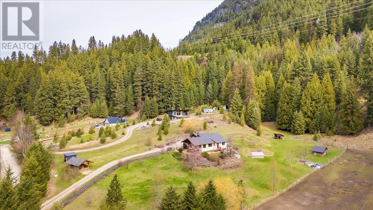 3092 Poohachoff Road, Slocan Park, British Columbia  V0G 2E0 - Photo 74 - 10342798
