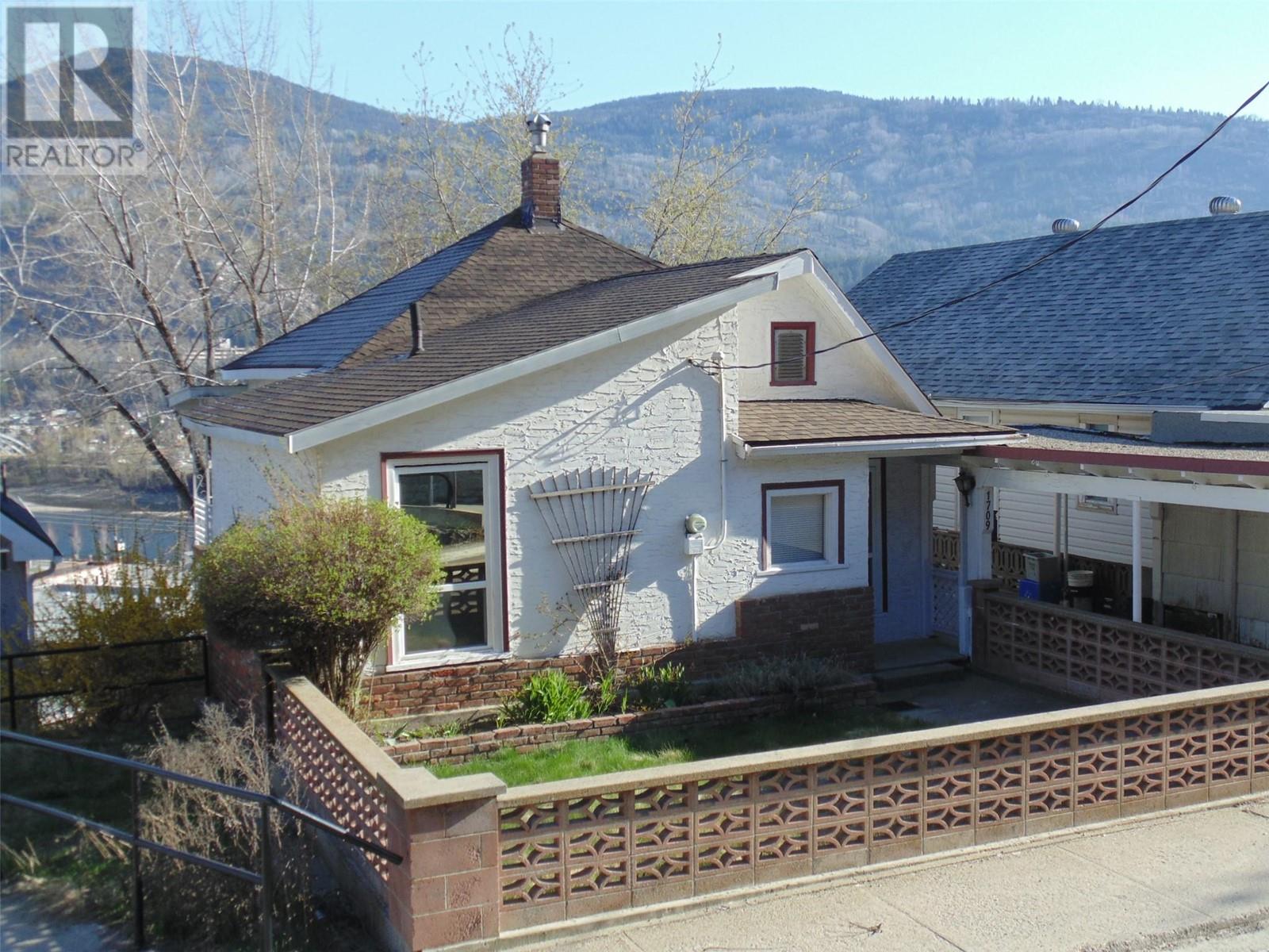1709 Daniel Street, Trail, British Columbia  V1R 4G7 - Photo 1 - 10343568
