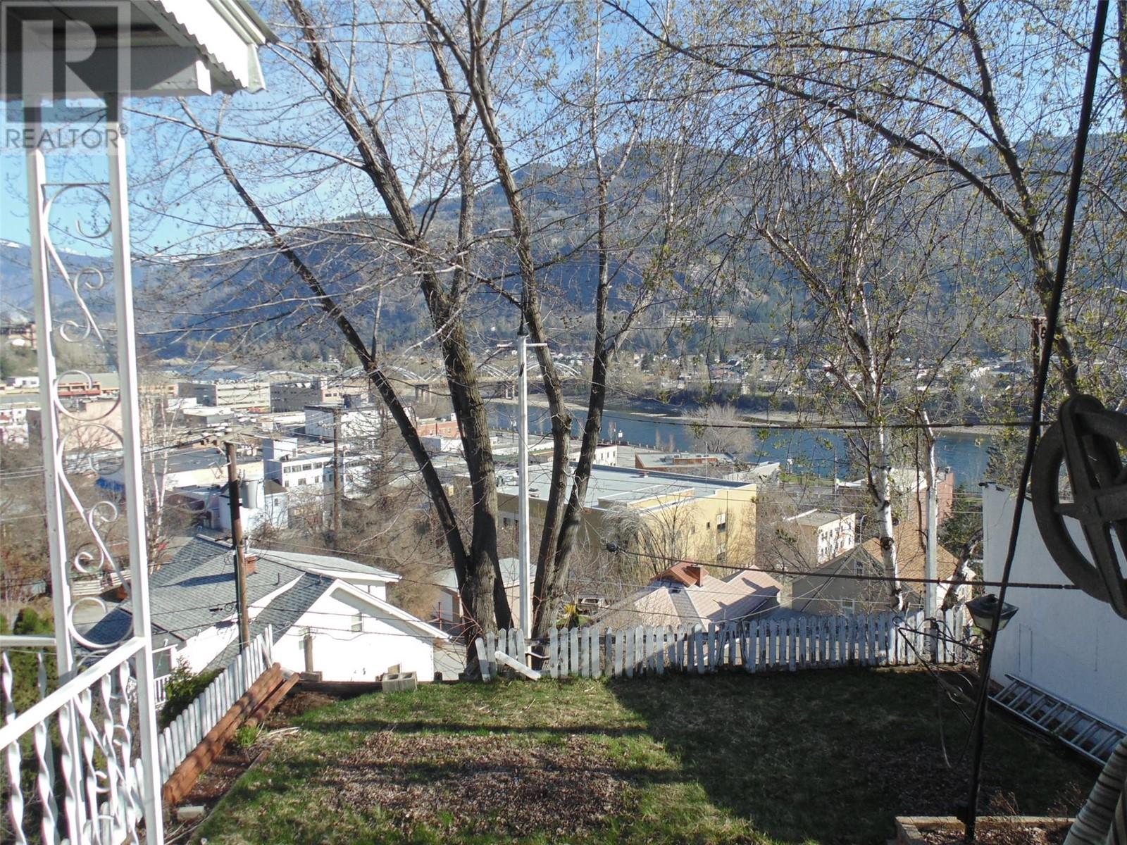 1709 Daniel Street, Trail, British Columbia  V1R 4G7 - Photo 8 - 10343568