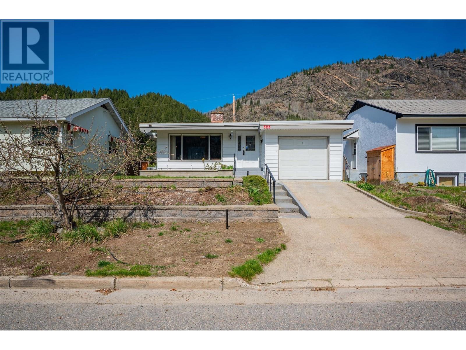 3313 Dahlia Crescent, Trail, British Columbia  V1R 2Y1 - Photo 1 - 10343956