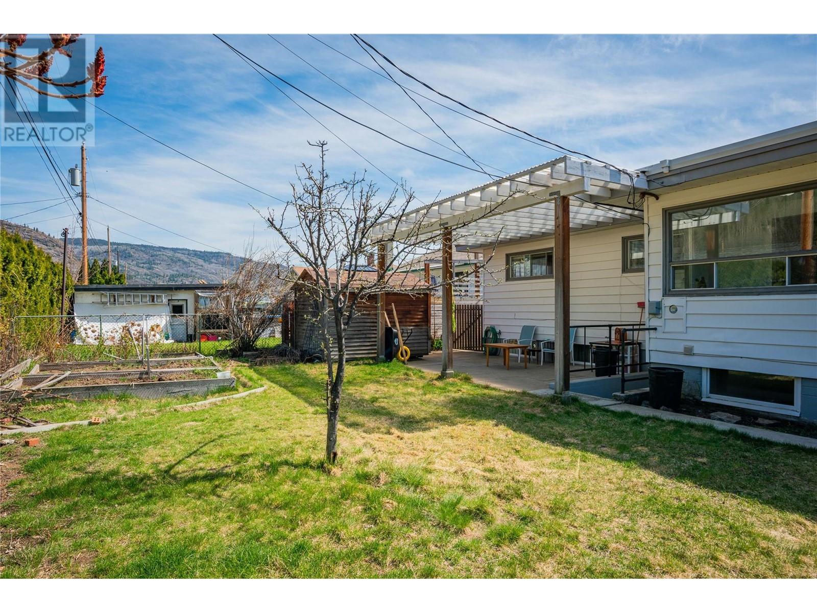 3313 Dahlia Crescent, Trail, British Columbia  V1R 2Y1 - Photo 10 - 10343956