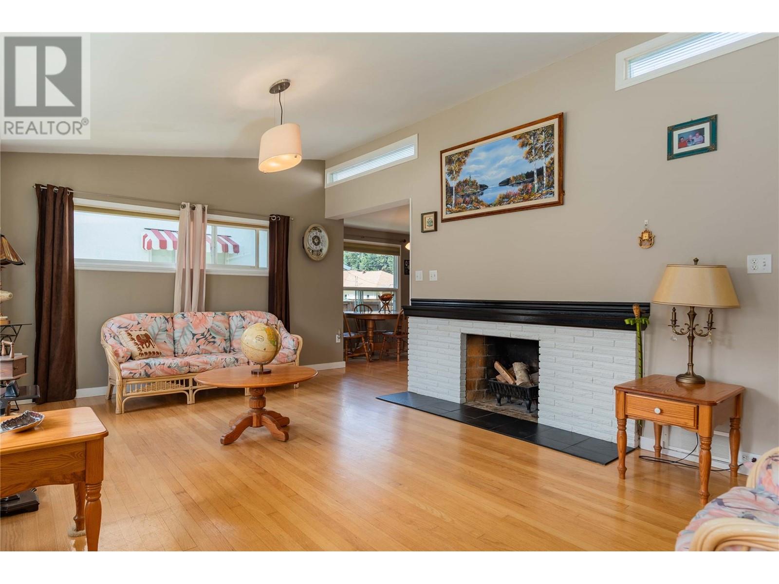 3313 Dahlia Crescent, Trail, British Columbia  V1R 2Y1 - Photo 15 - 10343956