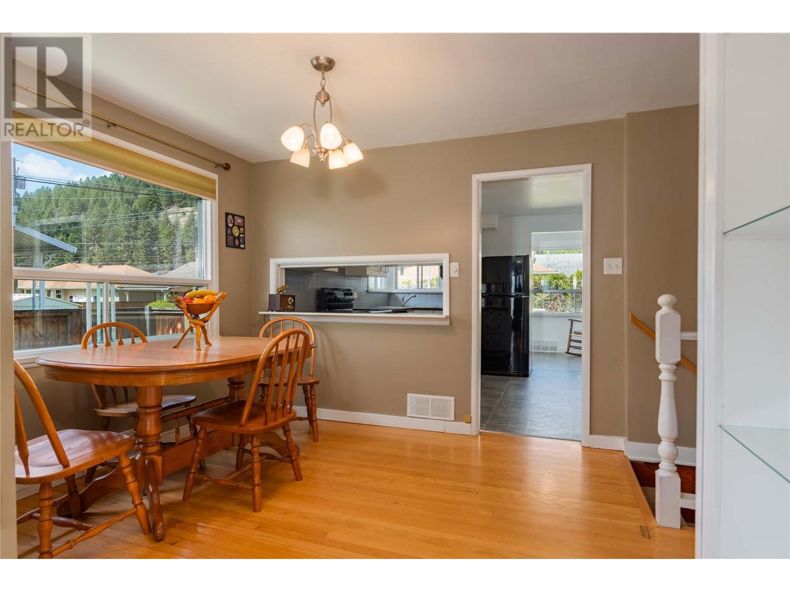3313 Dahlia Crescent, Trail, British Columbia  V1R 2Y1 - Photo 18 - 10343956