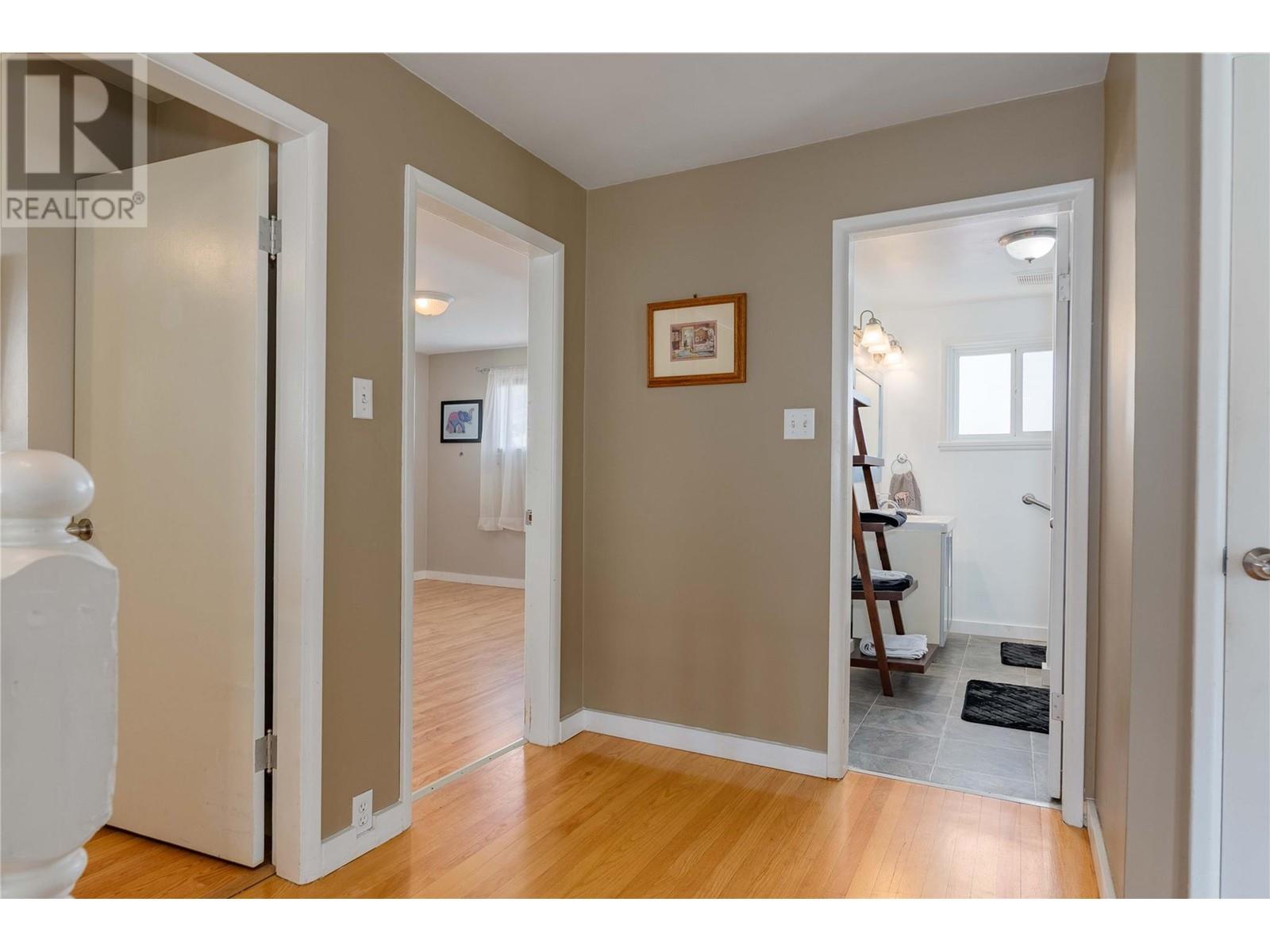 3313 Dahlia Crescent, Trail, British Columbia  V1R 2Y1 - Photo 24 - 10343956