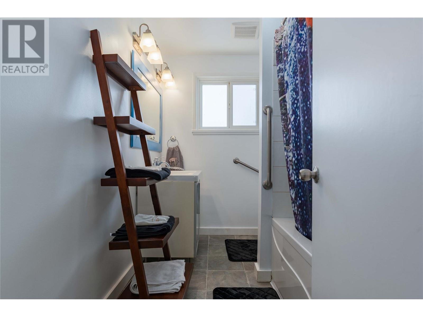 3313 Dahlia Crescent, Trail, British Columbia  V1R 2Y1 - Photo 29 - 10343956