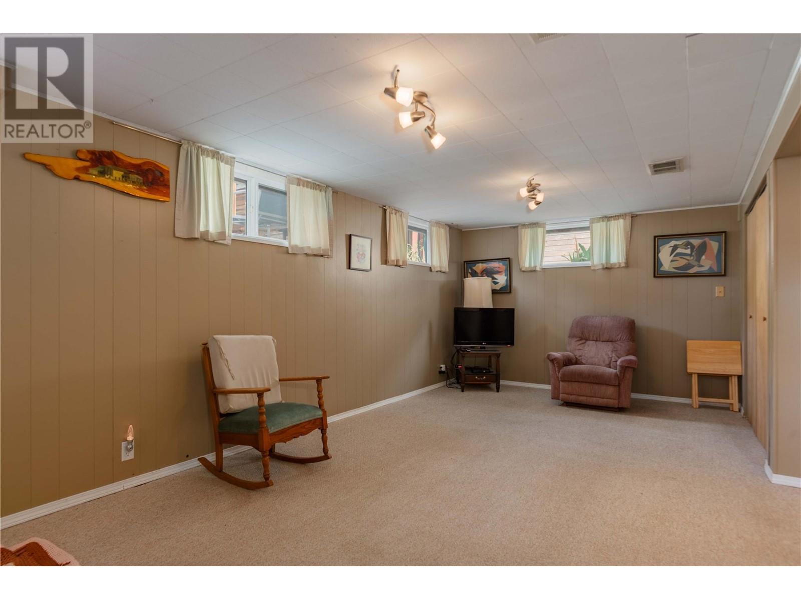 3313 Dahlia Crescent, Trail, British Columbia  V1R 2Y1 - Photo 31 - 10343956