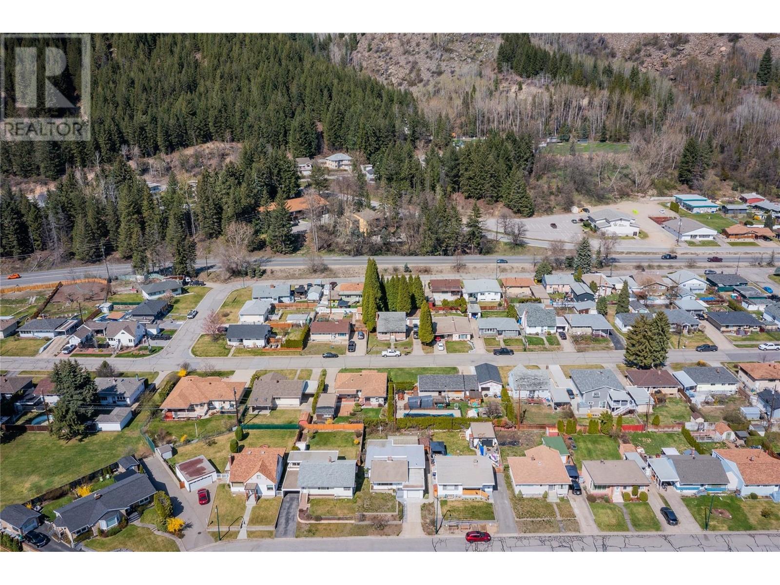 3313 Dahlia Crescent, Trail, British Columbia  V1R 2Y1 - Photo 52 - 10343956