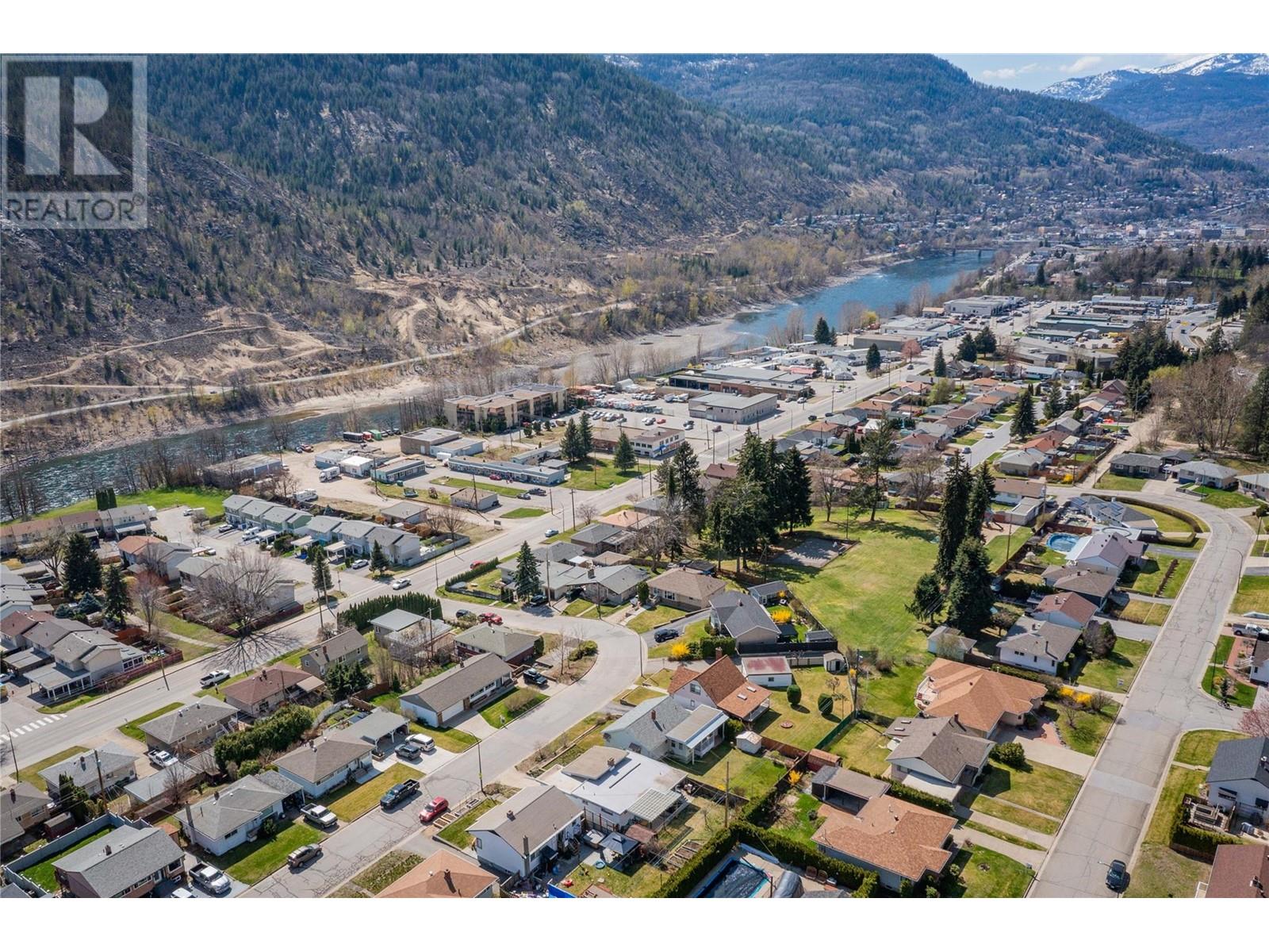 3313 Dahlia Crescent, Trail, British Columbia  V1R 2Y1 - Photo 55 - 10343956