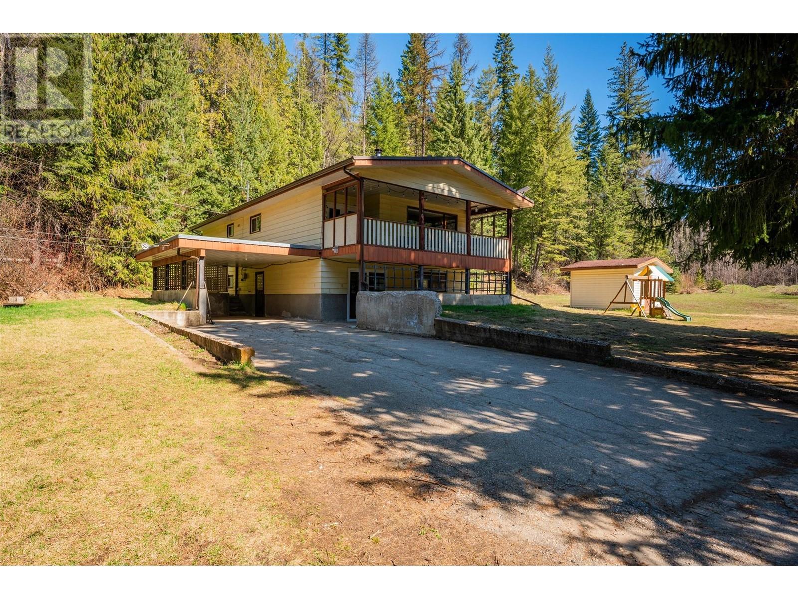 108 Beavervale Road, Ross Spur, British Columbia  V0G 1L1 - Photo 1 - 10344144