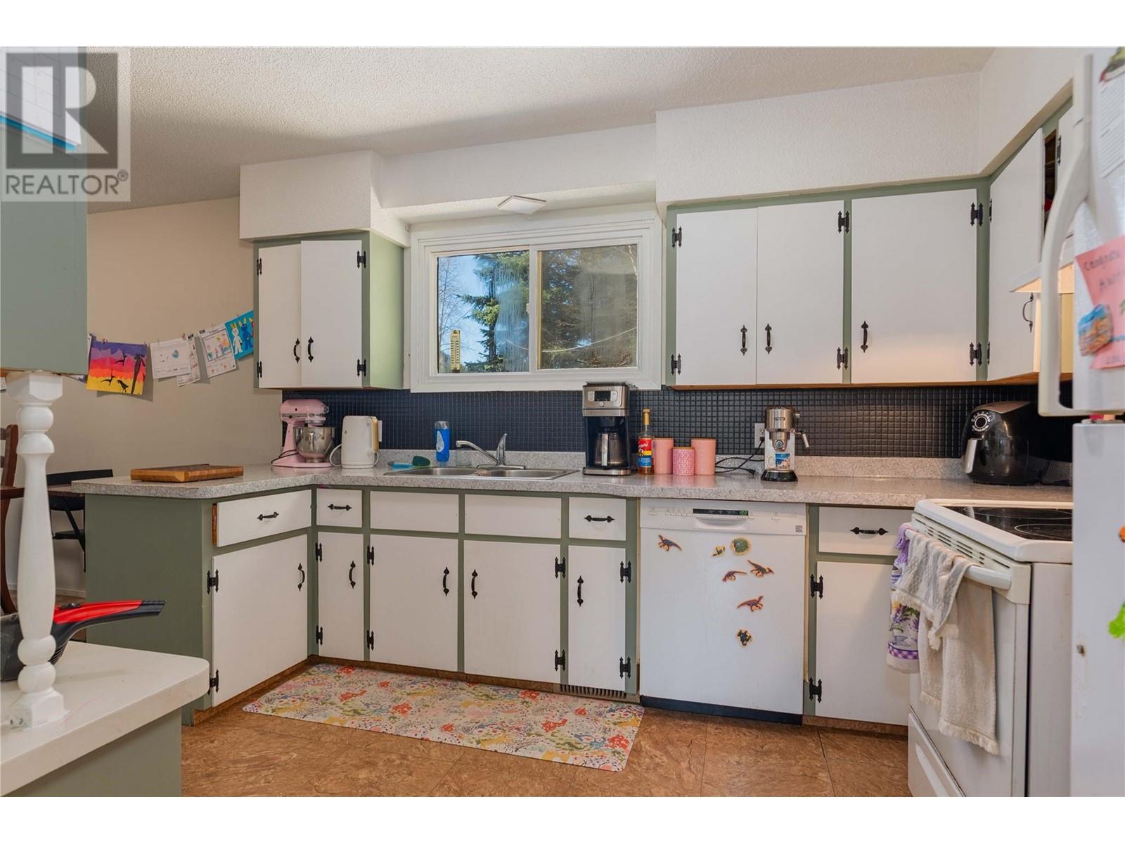 108 Beavervale Road, Ross Spur, British Columbia  V0G 1L1 - Photo 14 - 10344144
