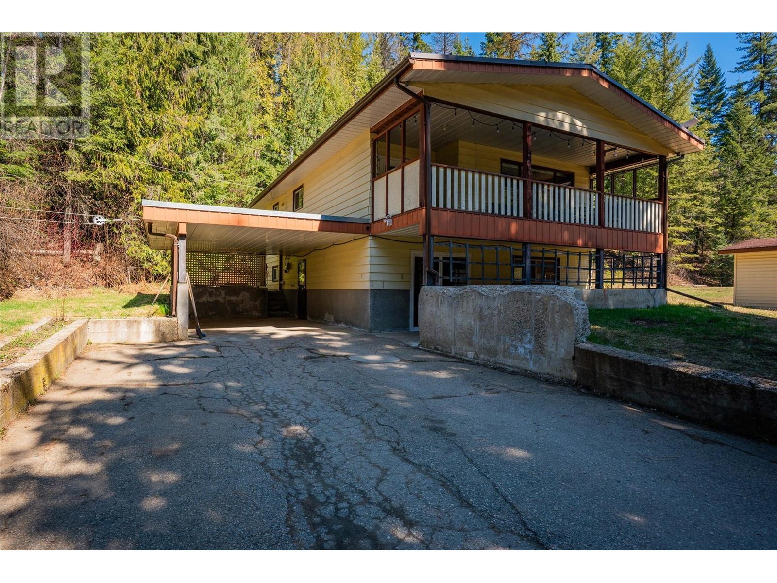 108 Beavervale Road, Ross Spur, British Columbia  V0G 1L1 - Photo 2 - 10344144