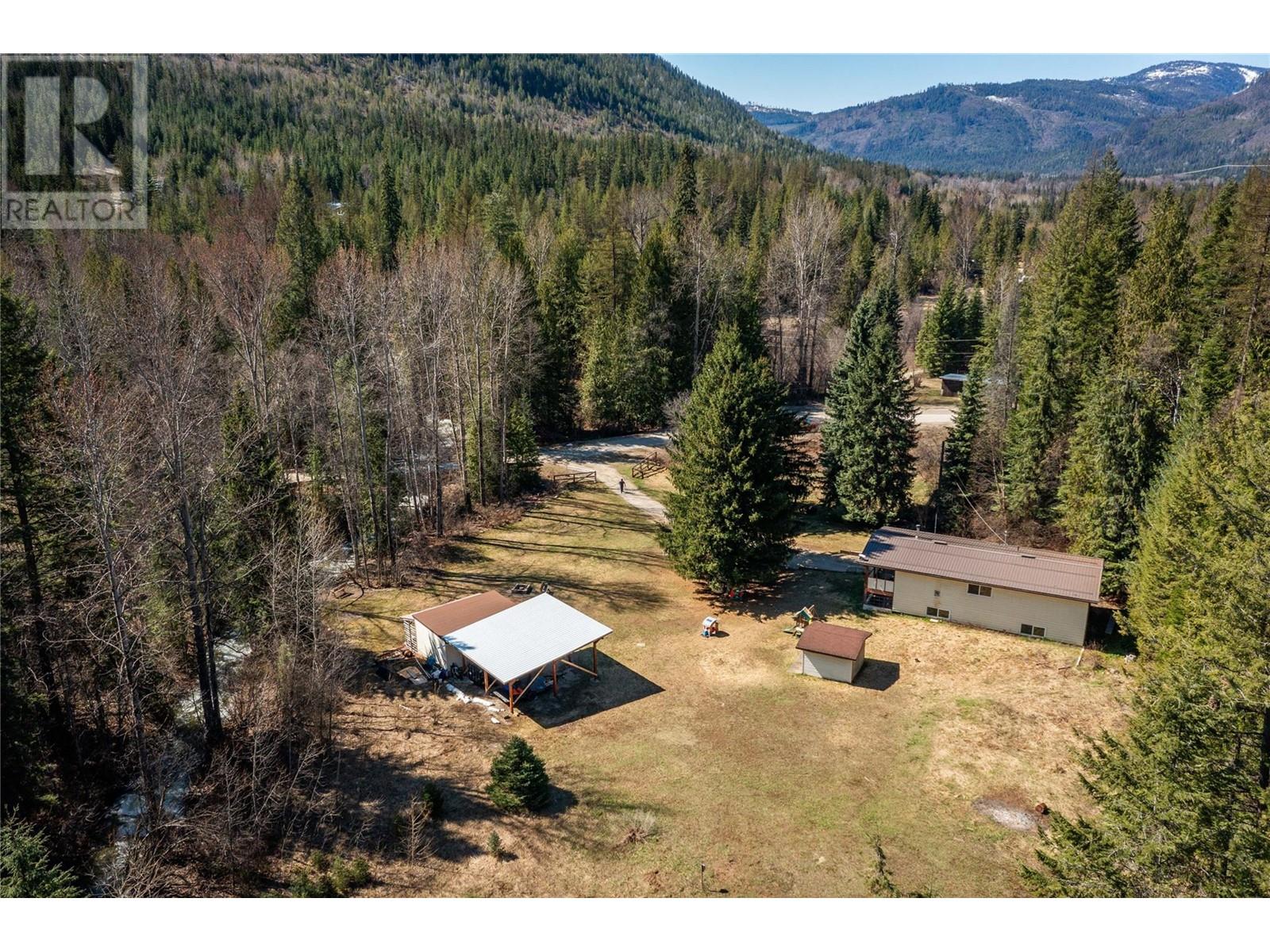 108 Beavervale Road, Ross Spur, British Columbia  V0G 1L1 - Photo 3 - 10344144