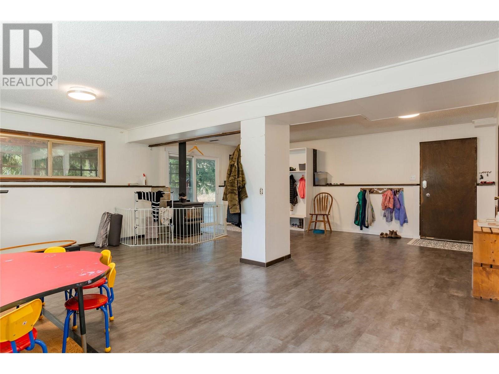 108 Beavervale Road, Ross Spur, British Columbia  V0G 1L1 - Photo 34 - 10344144