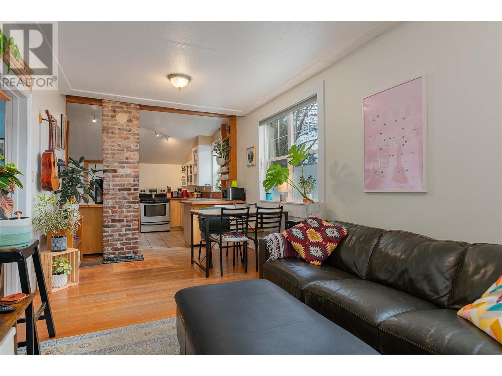 2538 Spokane Street, Rossland, British Columbia  V0G 1Y0 - Photo 11 - 10344181