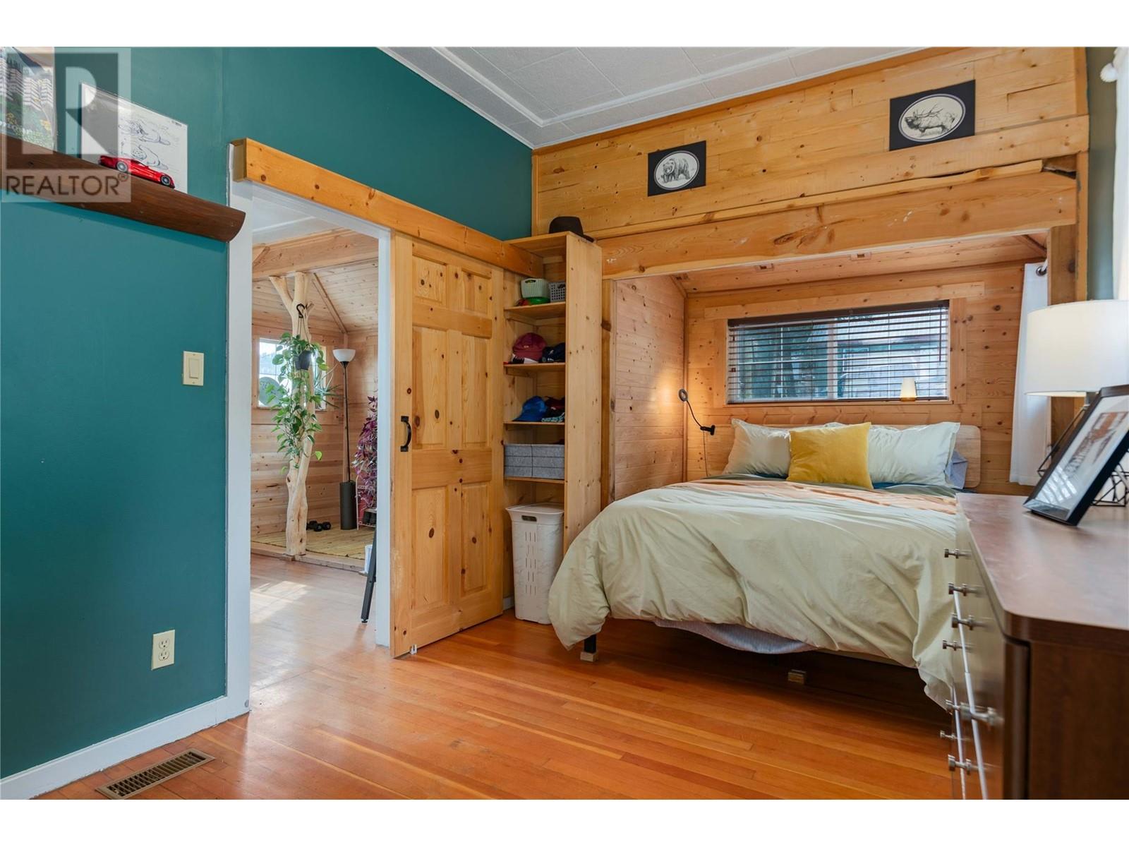 2538 Spokane Street, Rossland, British Columbia  V0G 1Y0 - Photo 16 - 10344181