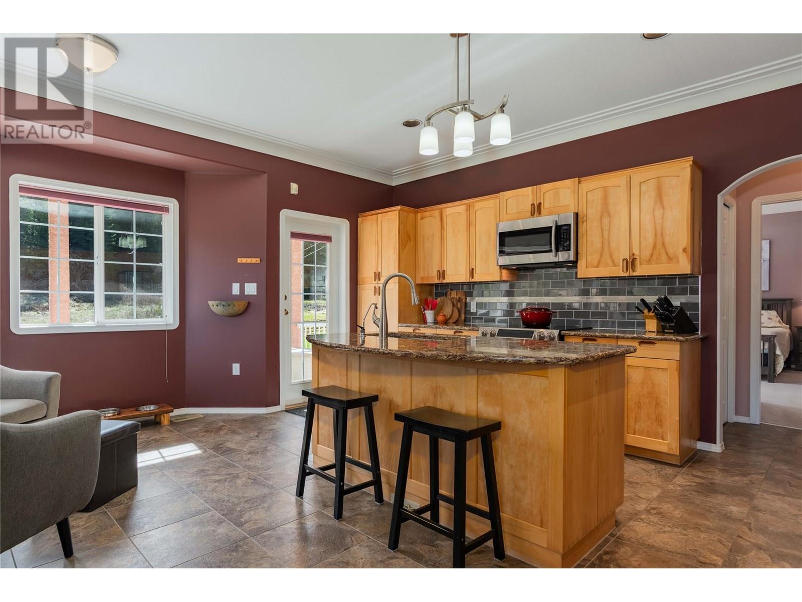 1750 Green Road, Fruitvale, British Columbia  V0G 1L1 - Photo 4 - 10343868