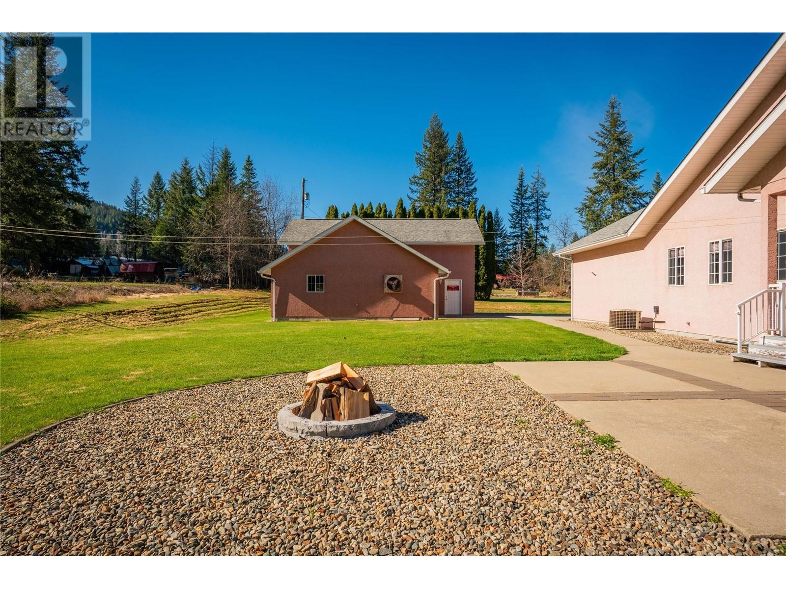 1750 Green Road, Fruitvale, British Columbia  V0G 1L1 - Photo 44 - 10343868