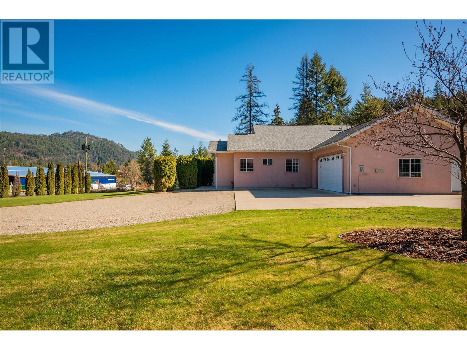 1750 Green Road, Fruitvale, British Columbia  V0G 1L1 - Photo 53 - 10343868