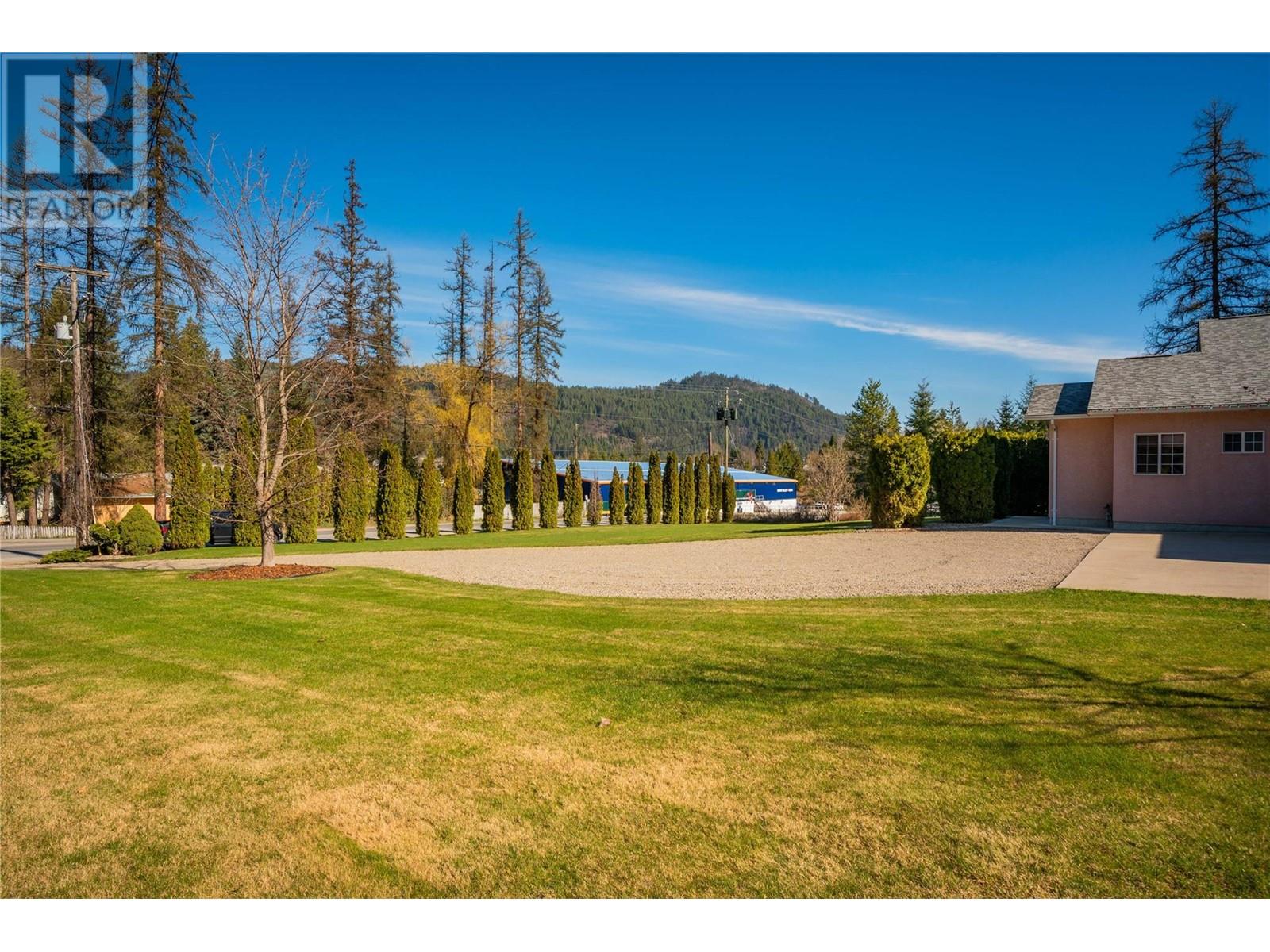 1750 Green Road, Fruitvale, British Columbia  V0G 1L1 - Photo 54 - 10343868