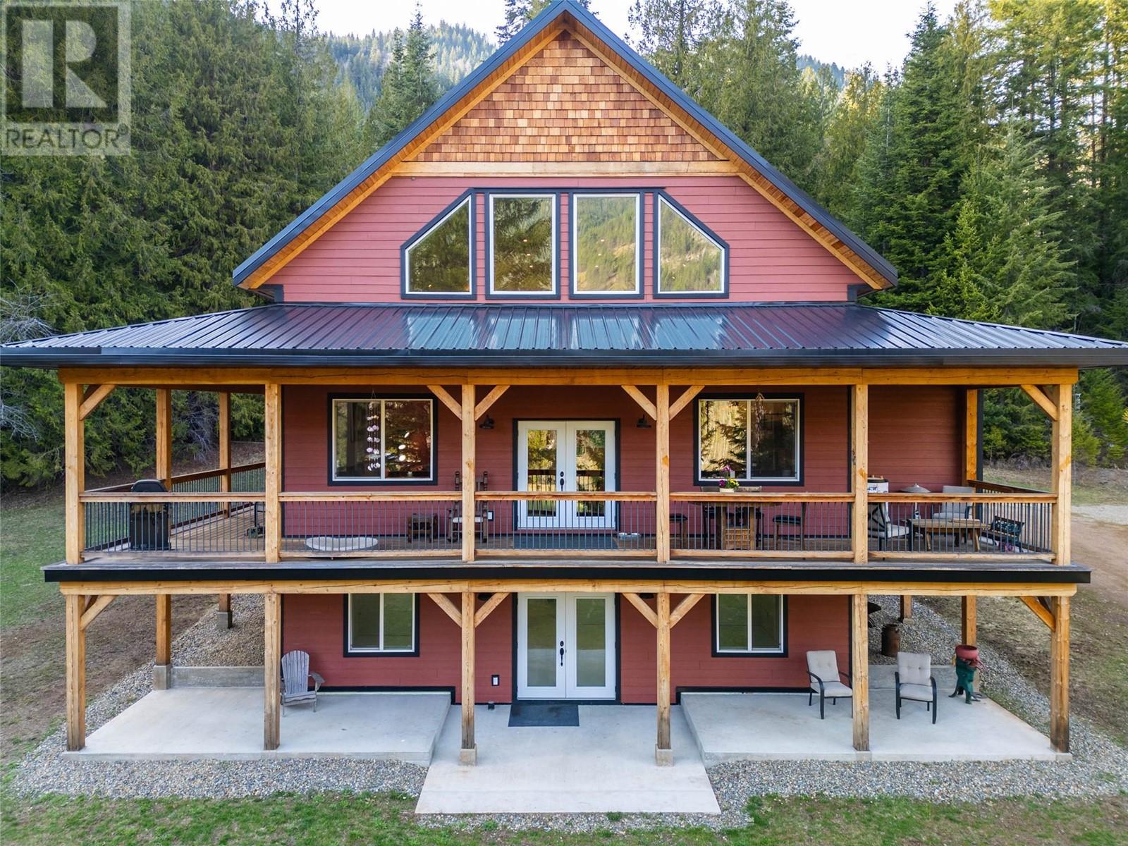8774 6 Highway, Salmo, British Columbia  V0G 1Z0 - Photo 2 - 10343213