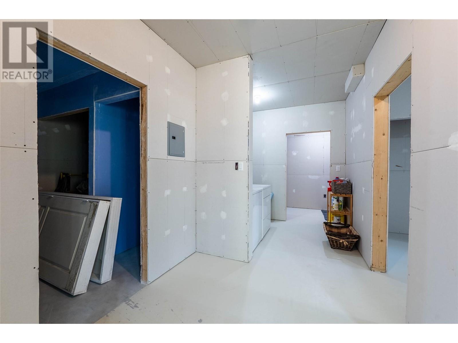 8774 6 Highway, Salmo, British Columbia  V0G 1Z0 - Photo 41 - 10343213