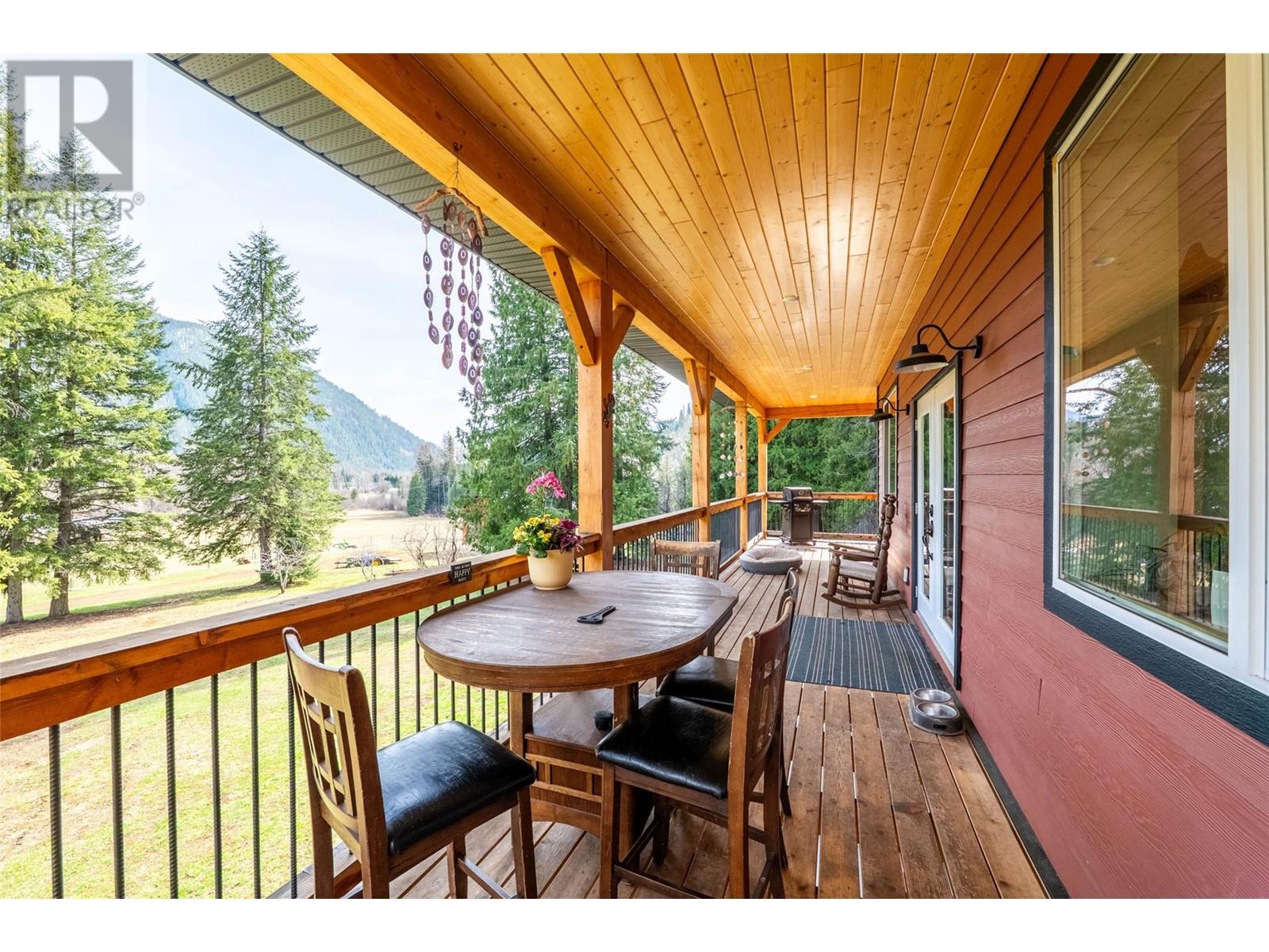 8774 6 Highway, Salmo, British Columbia  V0G 1Z0 - Photo 49 - 10343213