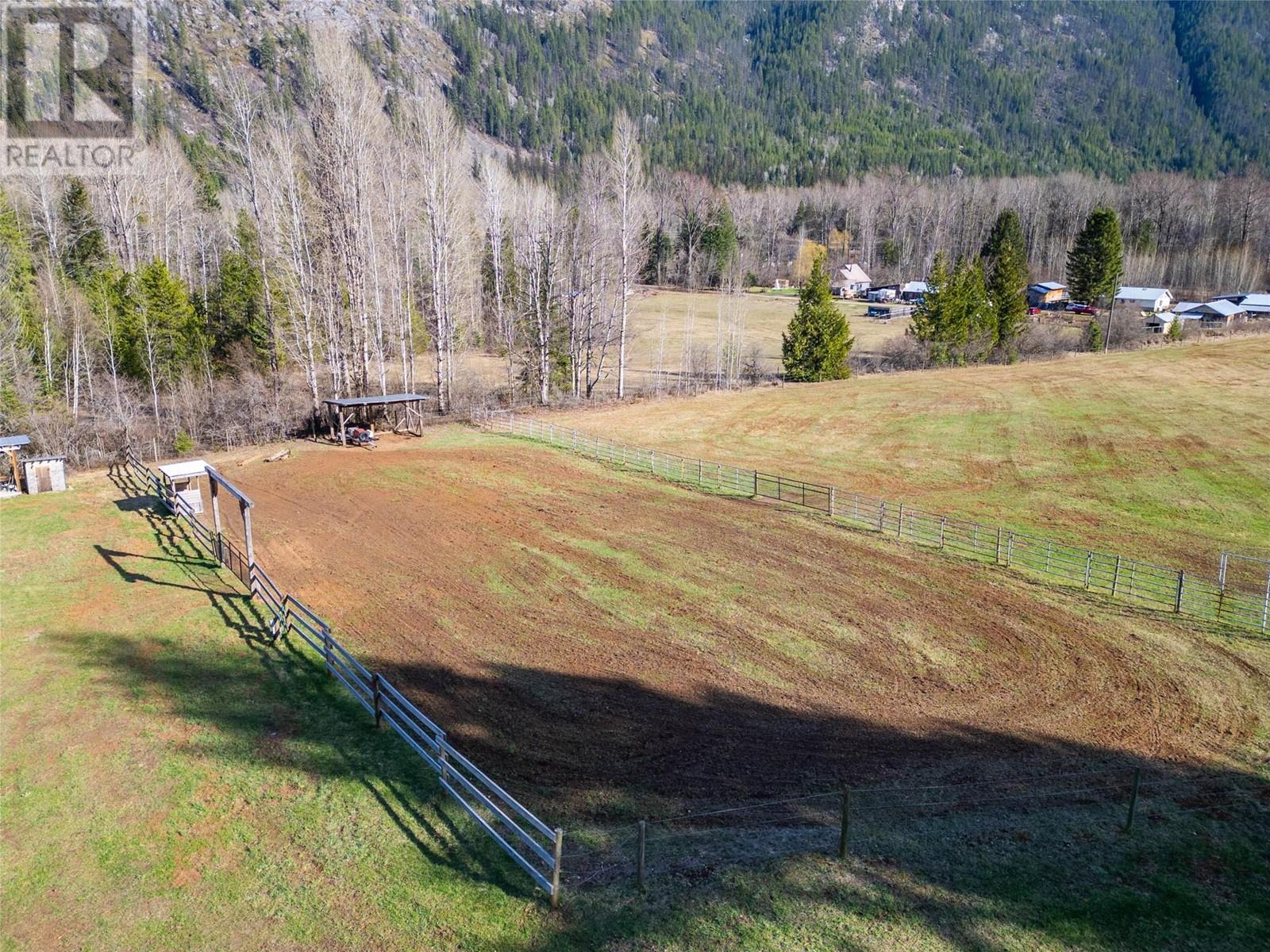 8774 6 Highway, Salmo, British Columbia  V0G 1Z0 - Photo 60 - 10343213