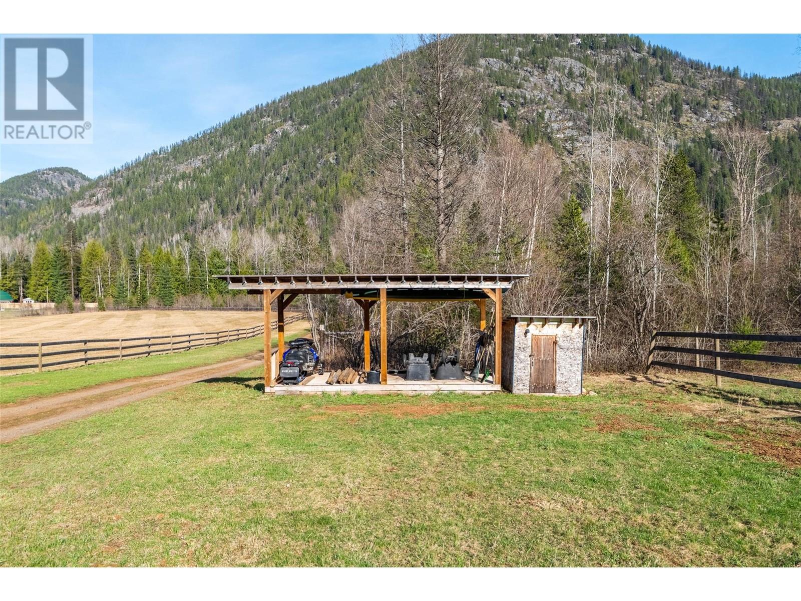 8774 6 Highway, Salmo, British Columbia  V0G 1Z0 - Photo 64 - 10343213