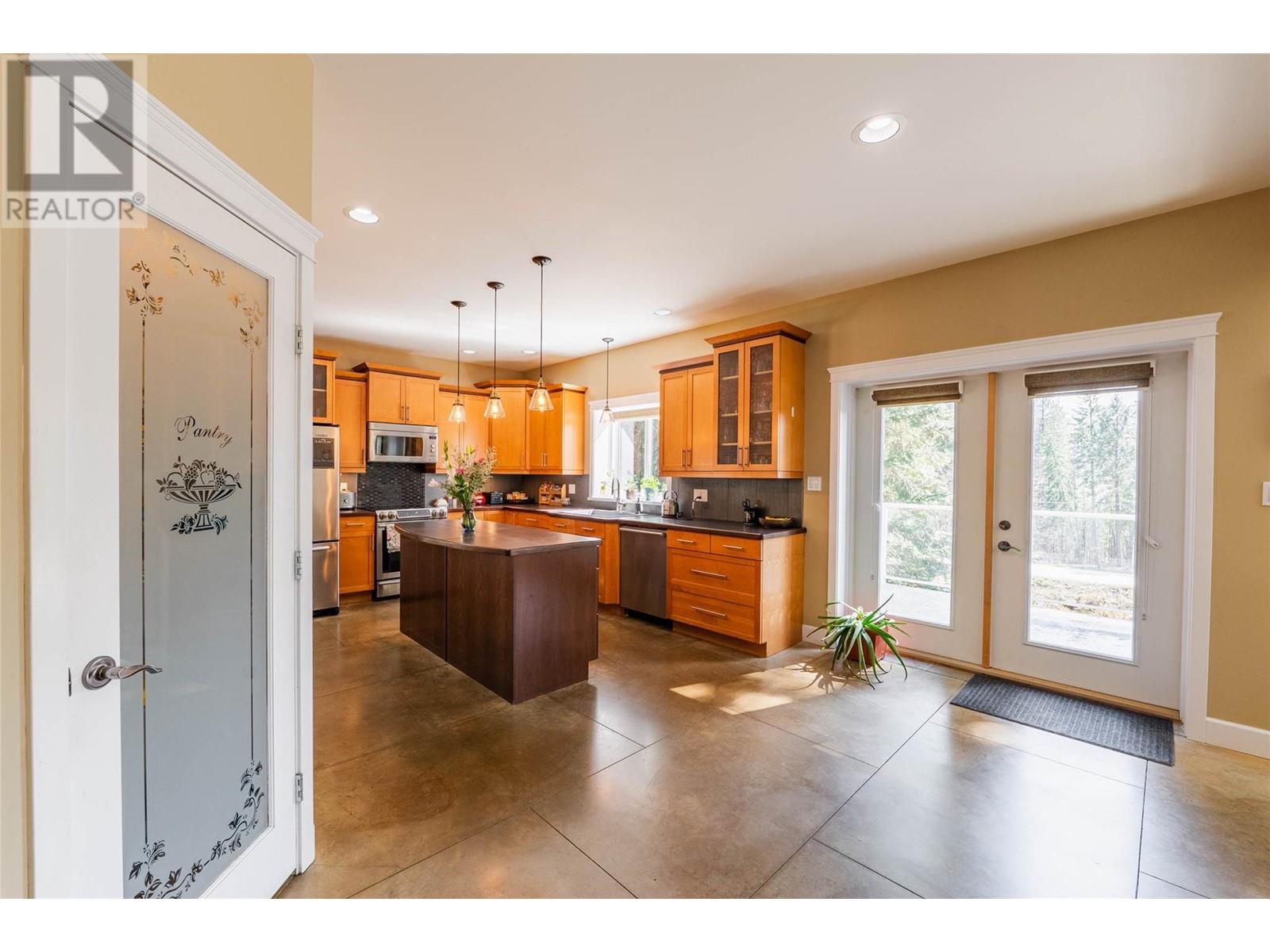 4062 Park View Drive, Bonnington, British Columbia  V0G 2G0 - Photo 14 - 10343627