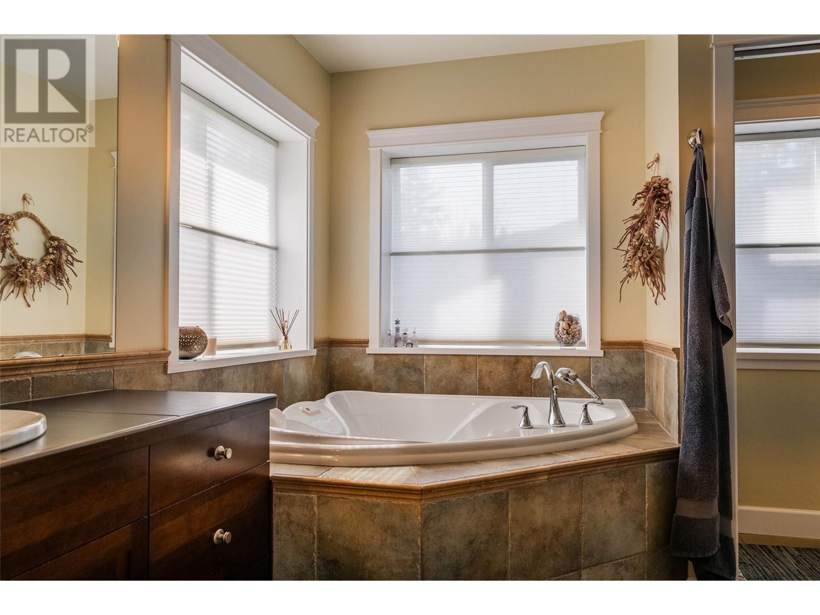 4062 Park View Drive, Bonnington, British Columbia  V0G 2G0 - Photo 60 - 10343627