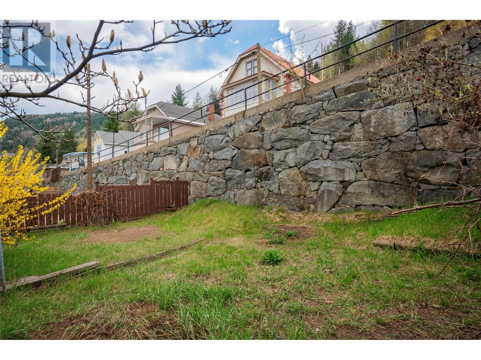 916 Nelson Avenue, Trail, British Columbia  V1R 3H2 - Photo 32 - 10344236