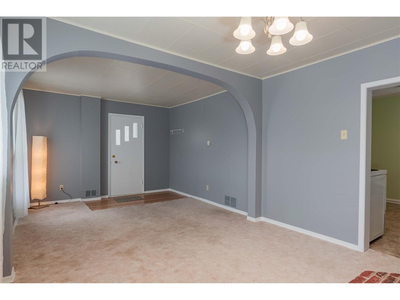 916 Nelson Avenue, Trail, British Columbia  V1R 3H2 - Photo 6 - 10344236