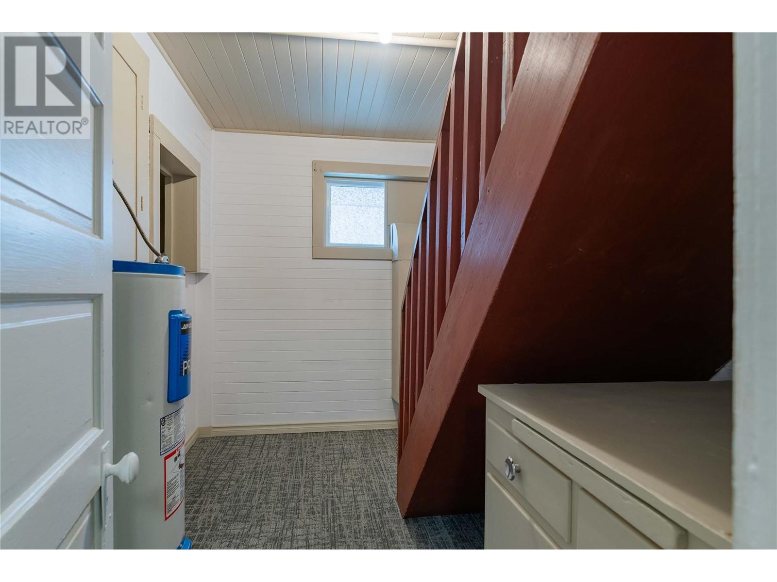 916 Nelson Avenue, Trail, British Columbia  V1R 3H2 - Photo 9 - 10344236