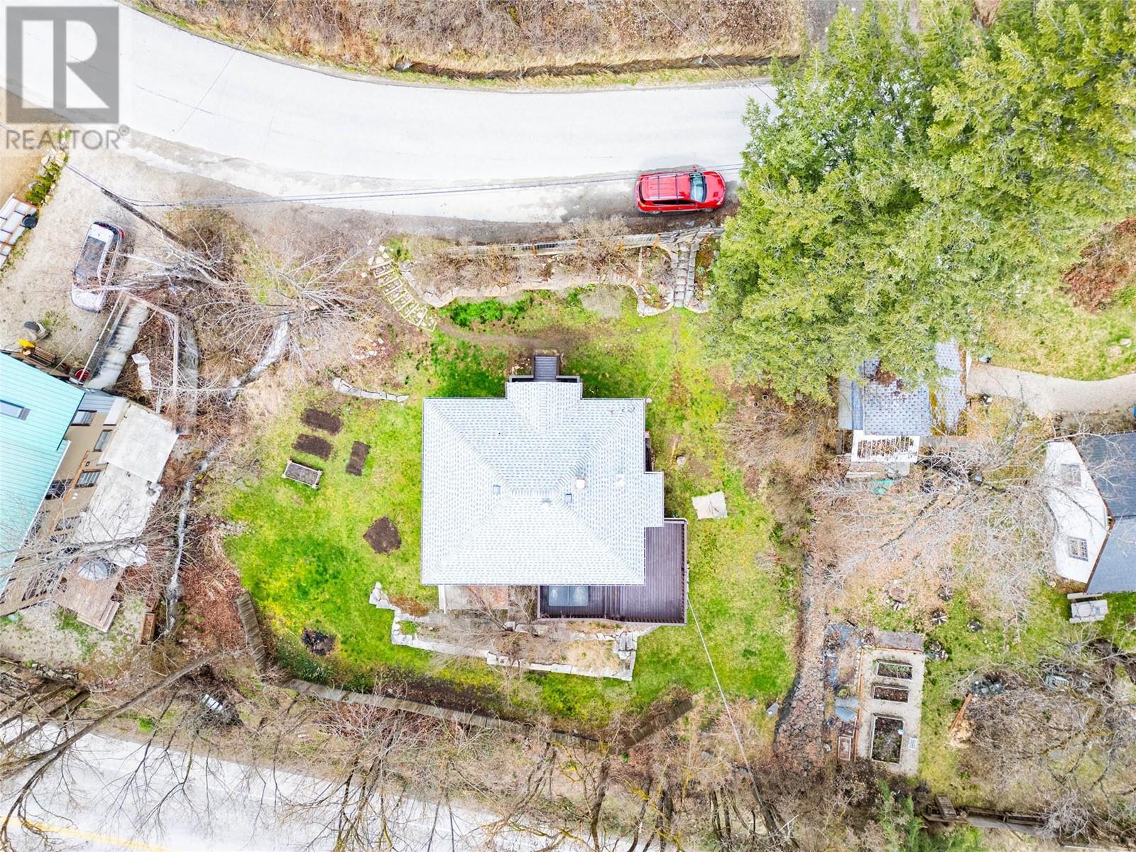 3250 South Slocan Village Road, South Slocan, British Columbia  V0G 2G1 - Photo 2 - 10344224